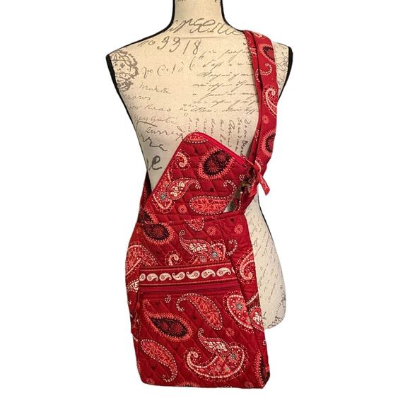 Vera Bradley Crossbody Purse With Matching Zippy Wristlet Wallet - Picture 2 of 11